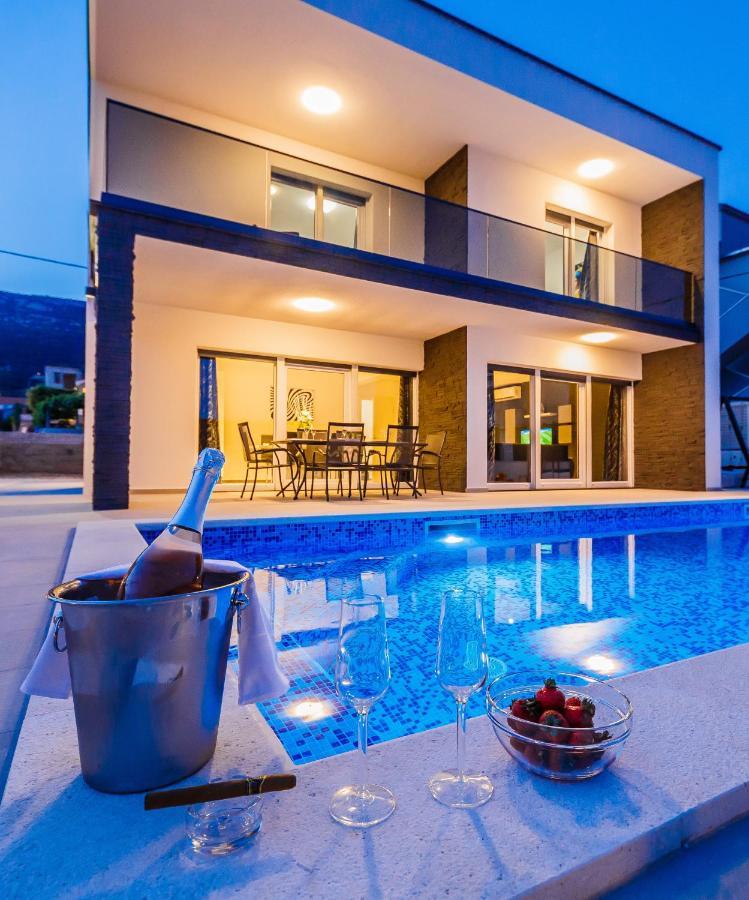Vila Morena Kaštela Extérieur photo